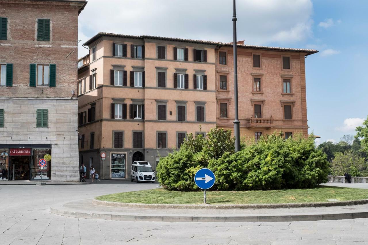 B&B Paradiso n.4 Siena Bagian luar foto
